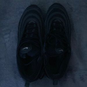 used a couple of times mid condition air max 95